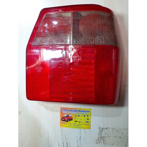 TRASPARENE FANALE POSTERIORE DESTRO FIAT UNO RESTYLING 90' ARIC 44.207.000