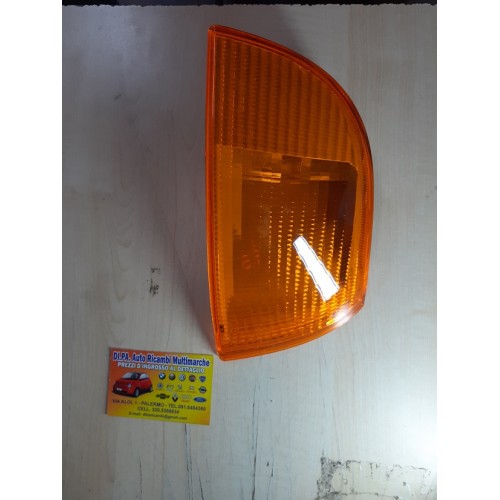 FANALE   FRECCIA  ANTERIORE   DX    FIAT  PUNTO 1°  SERIE